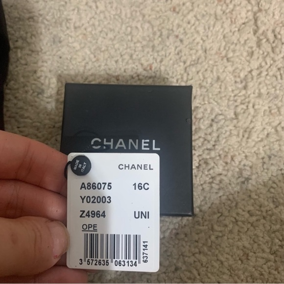 100% Authentic Chanel earrings - Picture 7 of 7